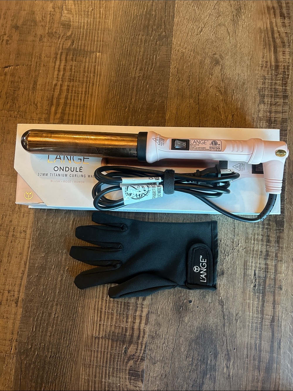 Lange 32MM curling wand.